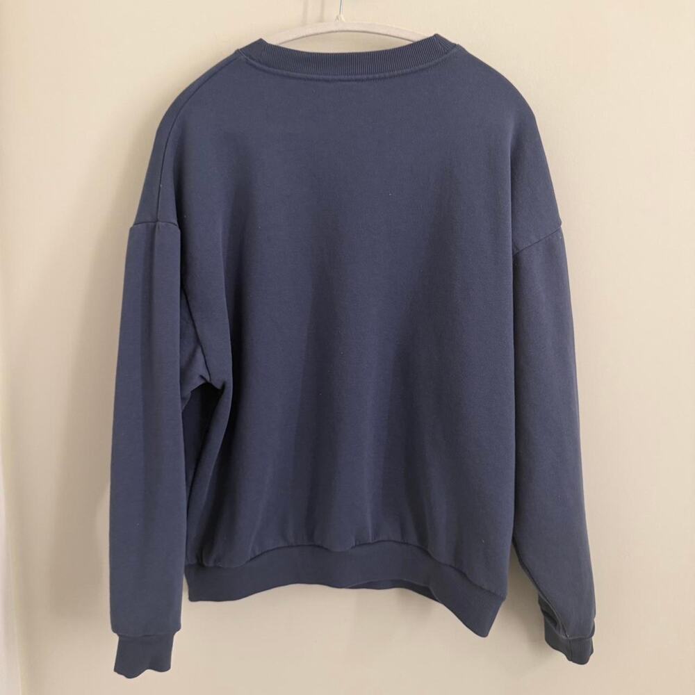 unisex/men’s-sized dark blue Bluestone ALO YOGA accolade crewneck sweatshirt [M] - Picture 5 of 5